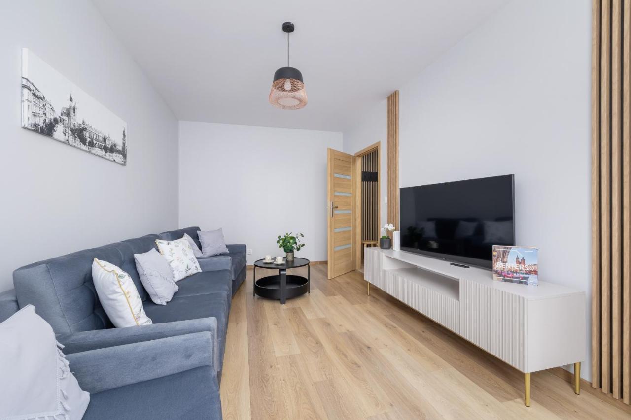 Osiedle Avia Harmonious Apartment With Balcony & Parking Cracow By Renters Prestige Krakov Exteriér fotografie